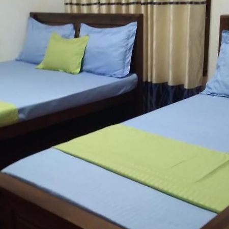 Impress Holiday Home 아누라다푸라 외부 사진