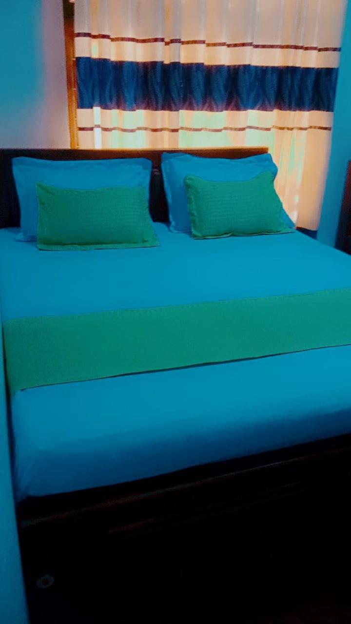 Impress Holiday Home 아누라다푸라 외부 사진